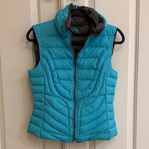 Blanc Noir Turquoise Puffer Vest Size Small